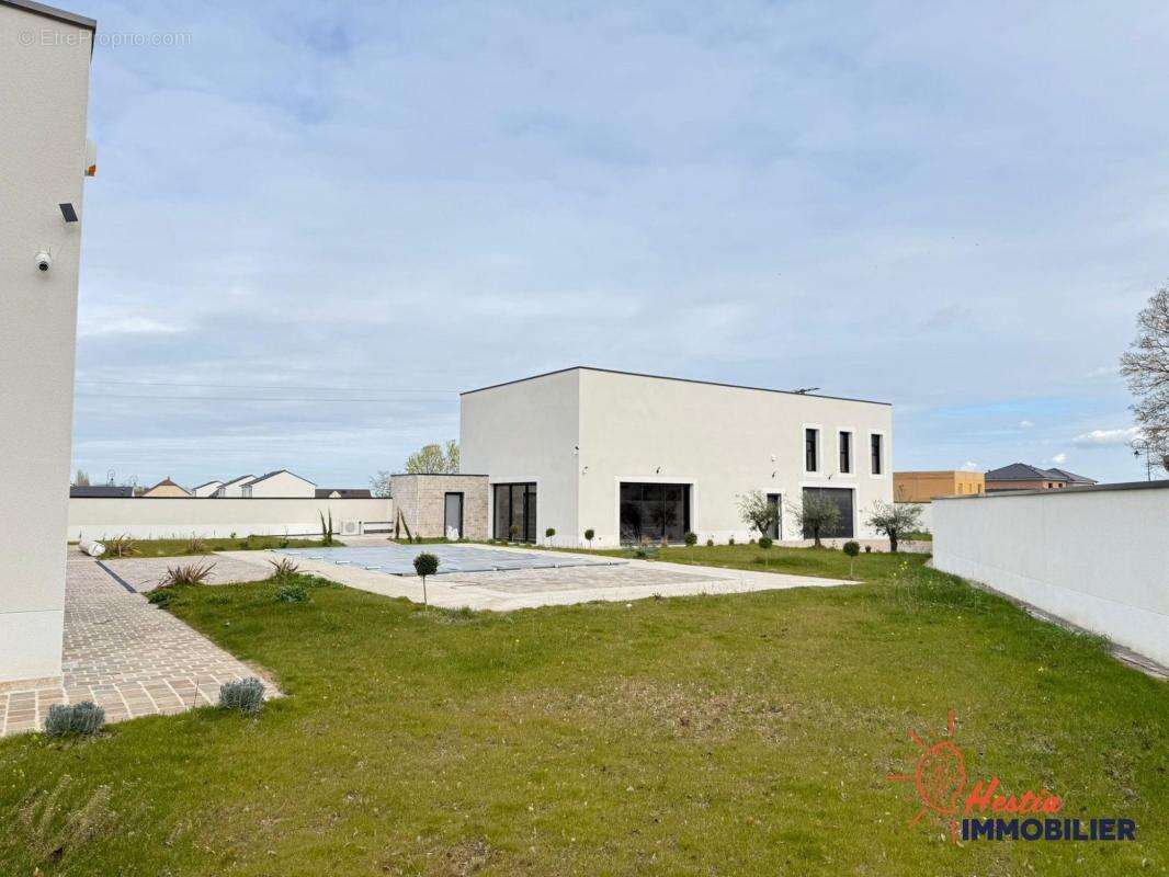 Maison à JOUY-LES-REIMS