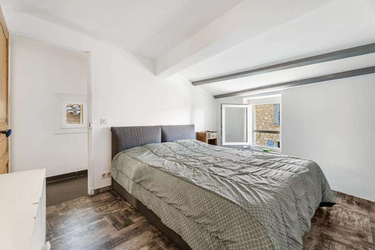 Appartement à GOURDON