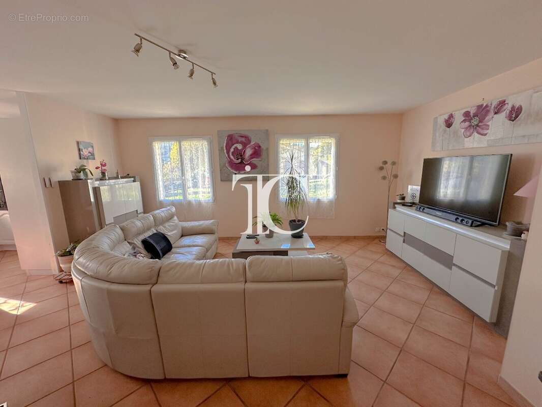 Maison à SAINT-AMBROIX