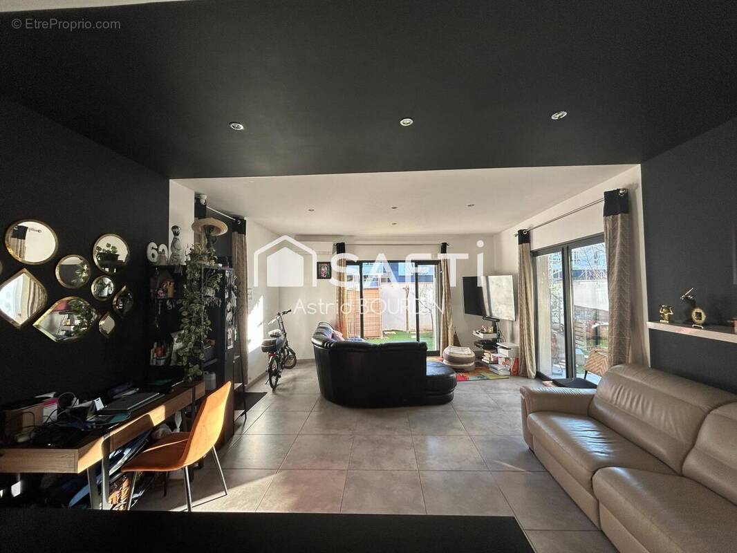 Photo 1 - Maison à CASTELNAU-LE-LEZ