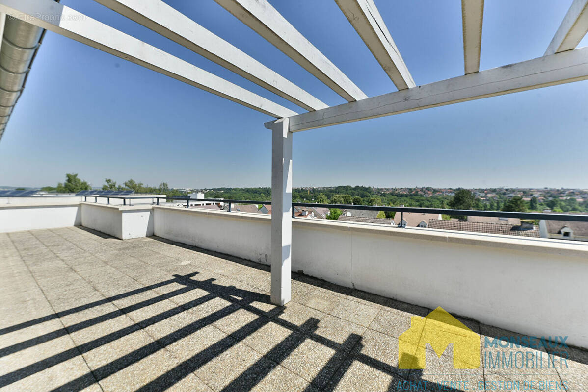 Appartement à EPINAY-SUR-ORGE