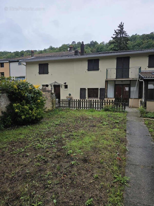 Maison à REMBERCOURT-SUR-MAD