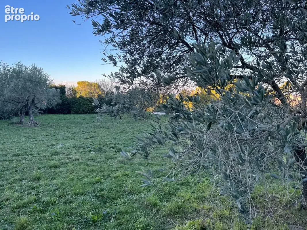 Terrain 770 m² à vendre à Lagnes (84800) - photo 8