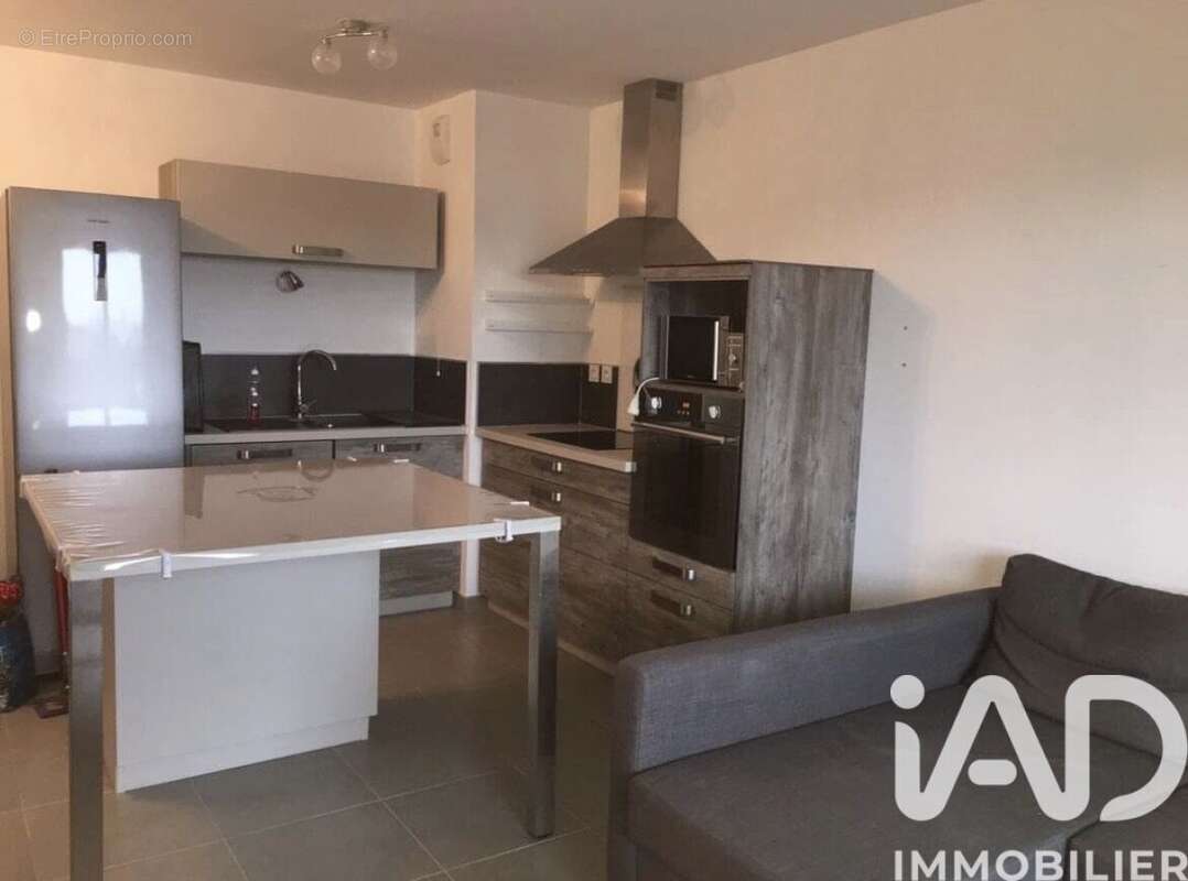 Photo 2 - Appartement à MARSEILLE-12E