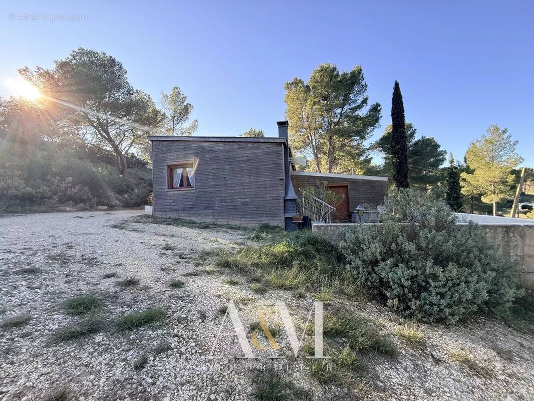 Maison à VILLEVEYRAC