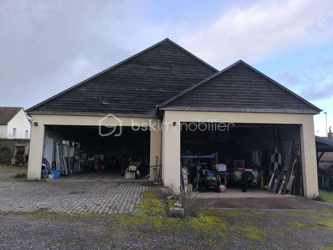 Maison à PARIGNE-L&#039;EVEQUE