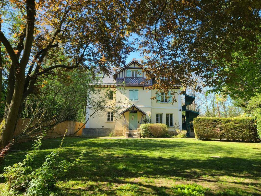 Maison à RUEIL-MALMAISON