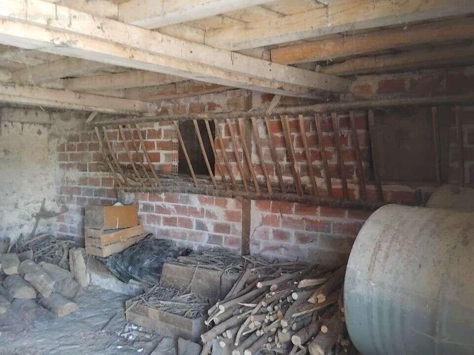 Maison 92 m² à Guipy  - photo 15