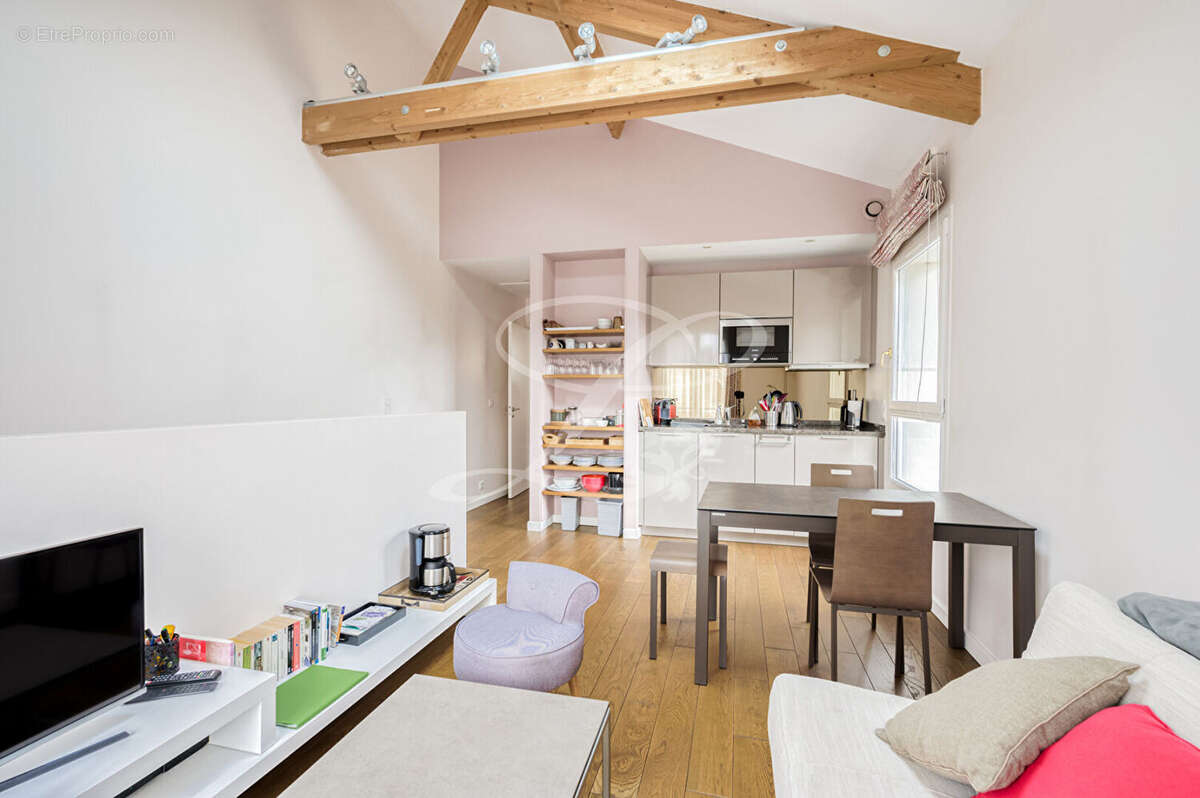 Maison à MAISONS-LAFFITTE