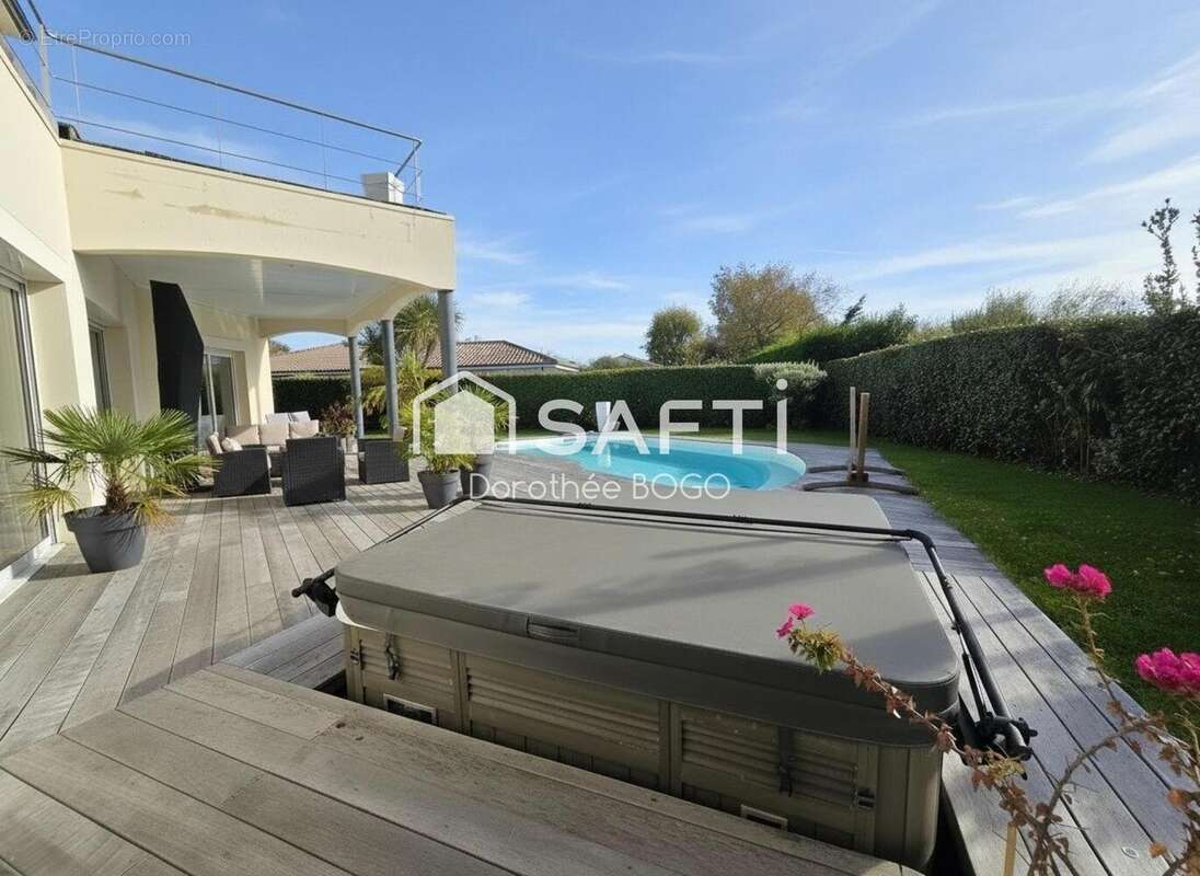 Photo 2 - Maison à LANTON