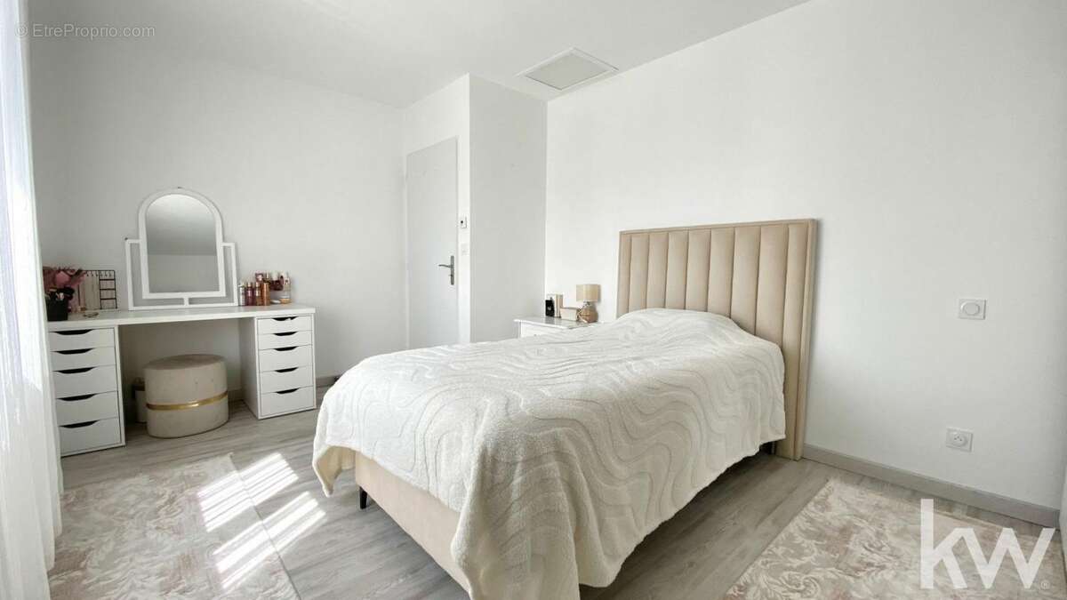 Maison à CORNEILHAN