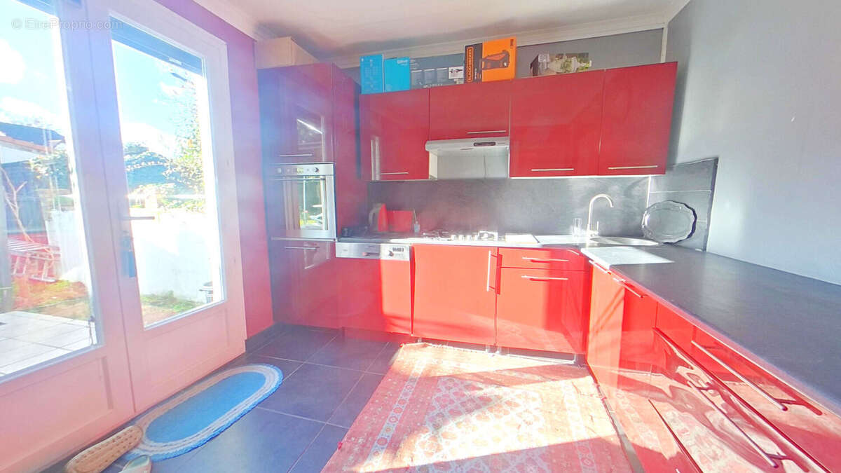 Maison à SAINT-SEBASTIEN-SUR-LOIRE