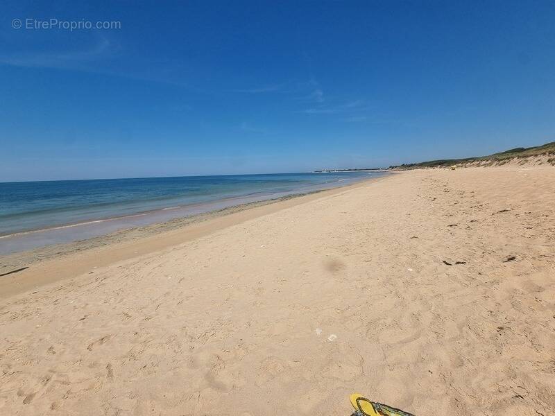Terrain à SAINT-GEORGES-D'OLERON