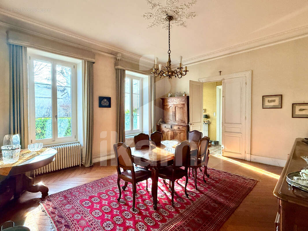 Maison à ANNEYRON