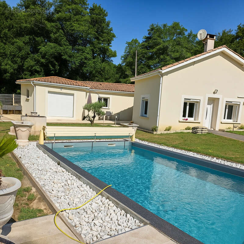 villa Plain-pied T4 + terrain 1ha - photo 4