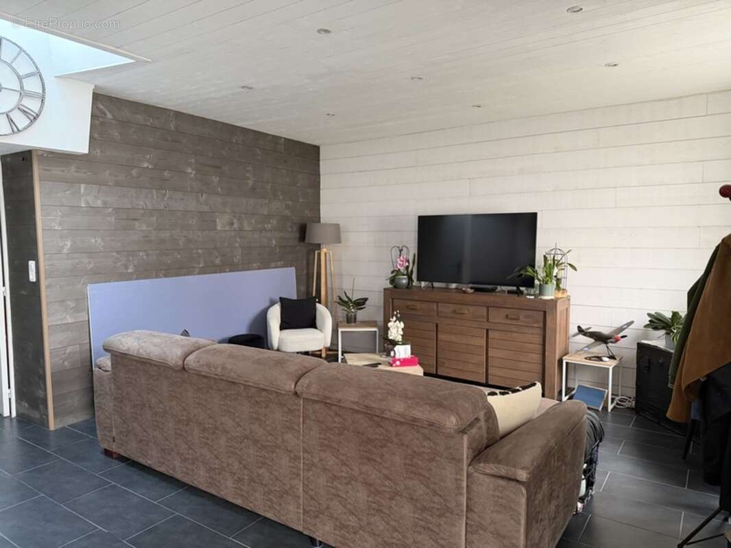 Maison à vendre 3 pièces entre centre-ville et plage à NOIRMOUTIER (85330) - photo 2