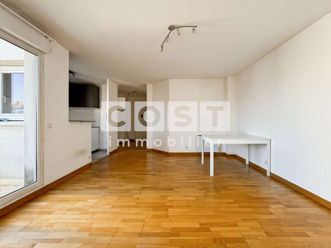 Appartement à ASNIERES-SUR-SEINE