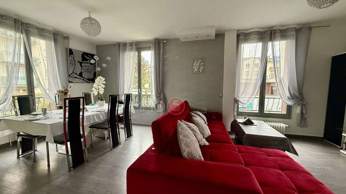 Maison à VILLEMOMBLE