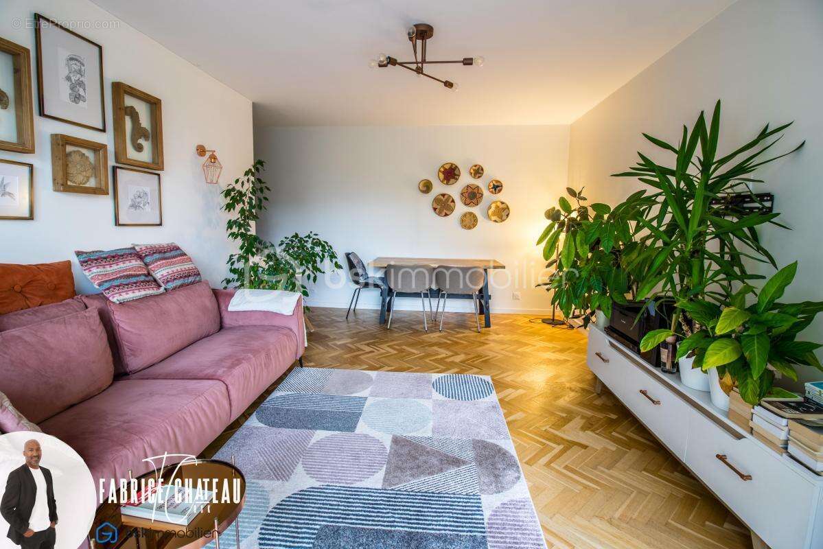 3 pièces lumineux avec grande terrasse et parking – À deux pas de la gare ! - photo 4