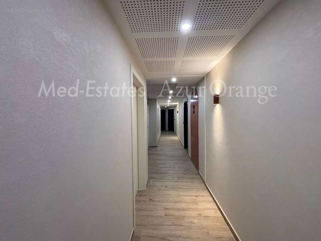 Appartement à GRIMAUD