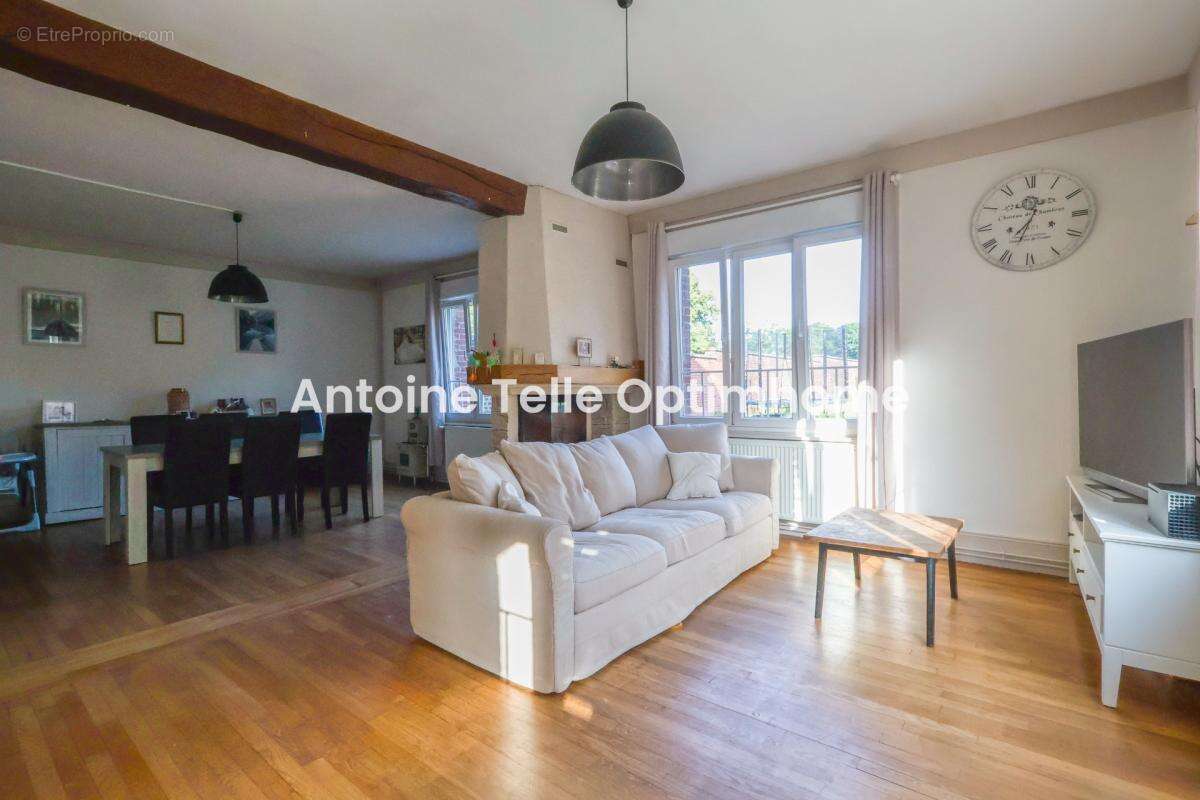 Proche Le Cateau 59360 - Maison individuelle avec nombreuses dépendances & jardin sur 1700m² - photo 5