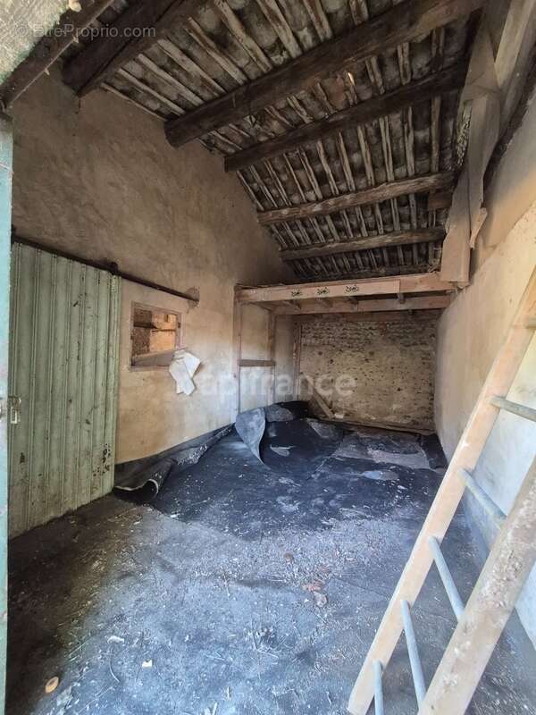 Maison à SAINT-GENIES-DE-COMOLAS