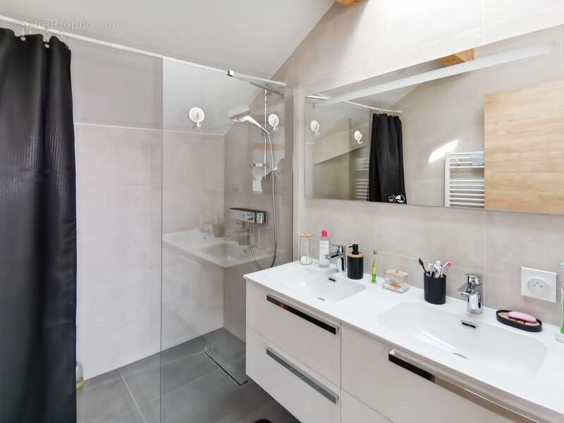 Appartement à NEUVECELLE