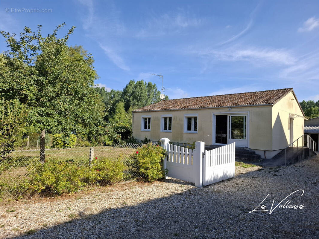 Maison à GRAINVILLE-LA-TEINTURIERE