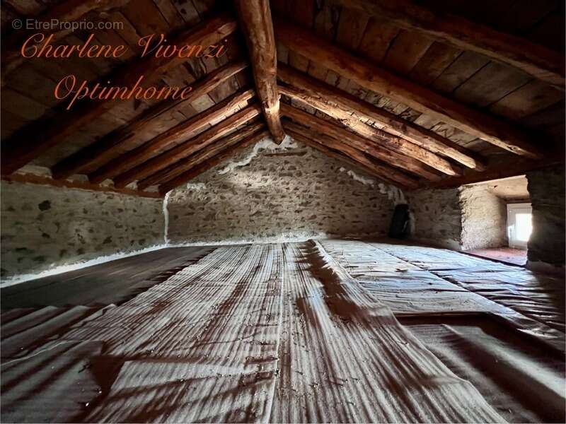 Maison à ANGOUSTRINE-VILLENEUVE-DES-ESCALDES