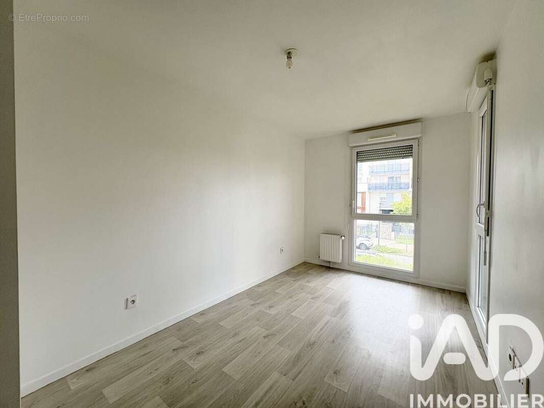 Photo 8 - Appartement à MOISSY-CRAMAYEL