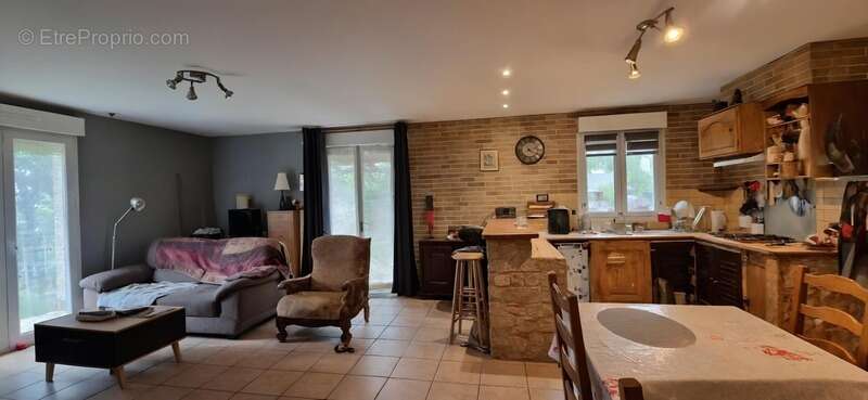 Maison à PIERREFICHE