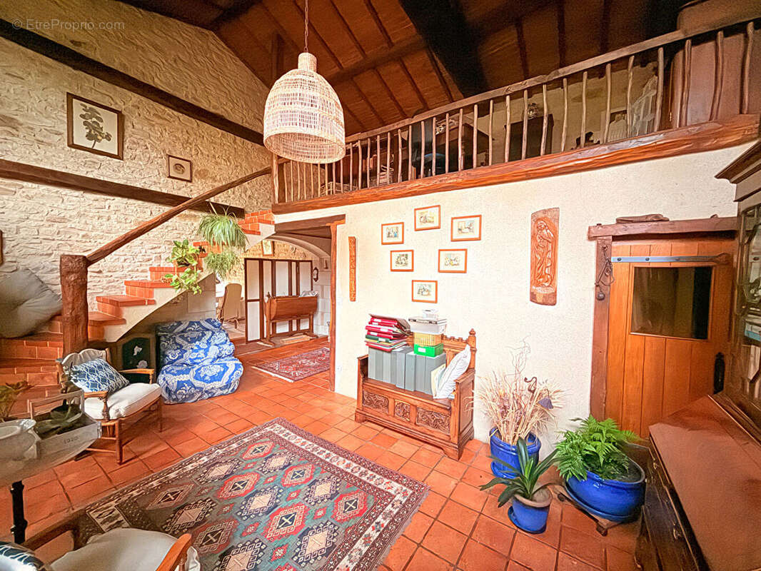 Maison à LOUZY