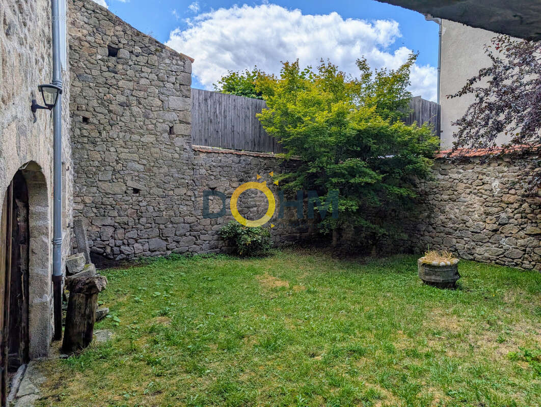 Maison à LA CHAISE-DIEU