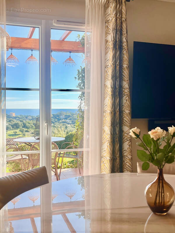 Maison à LES ISSAMBRES