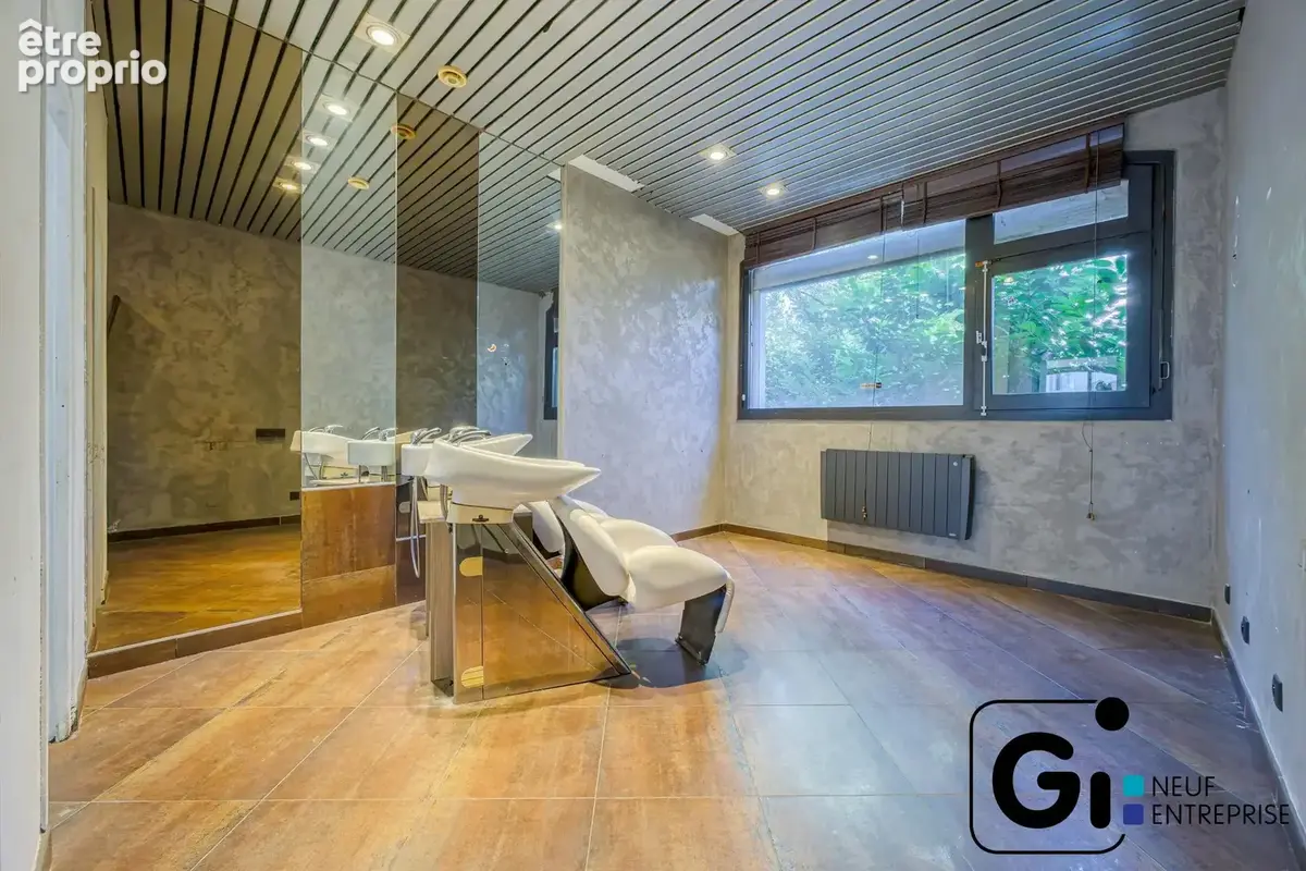Commerce 45 m² à vendre à Chambery (73000) - photo 3