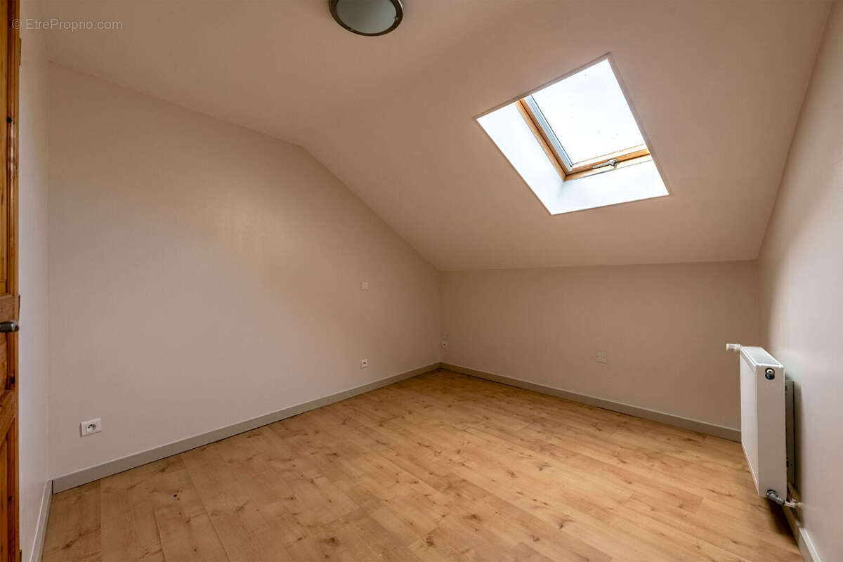 Pour le prix d'un appartement une Maison atypique - 140 m² - Emplacement premium proche hyper-centre - photo 11