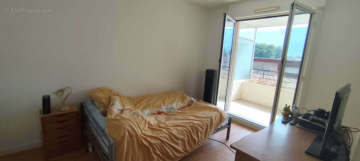 Appartement T4 de 91 m2 avec 3 chambres, Terrasse, Balcon et grand garage de 23.25 m2 - photo 6