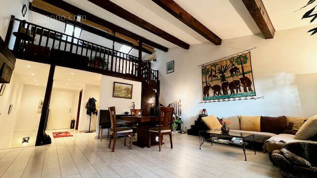 Appartement à ROQUEBRUNE-CAP-MARTIN