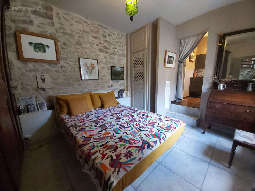 Calvisson ? Maison de caractère avec bassin romain au coeur du village - photo 12