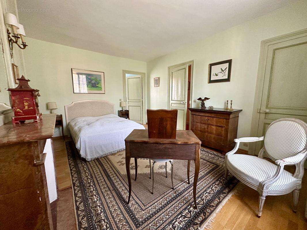 Maison à PONT-L&#039;EVEQUE