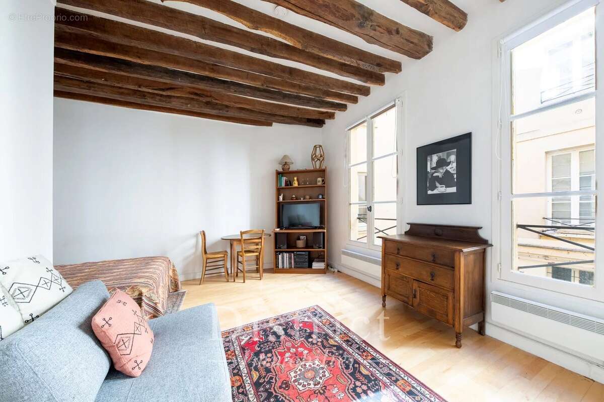 Appartement à PARIS-4E