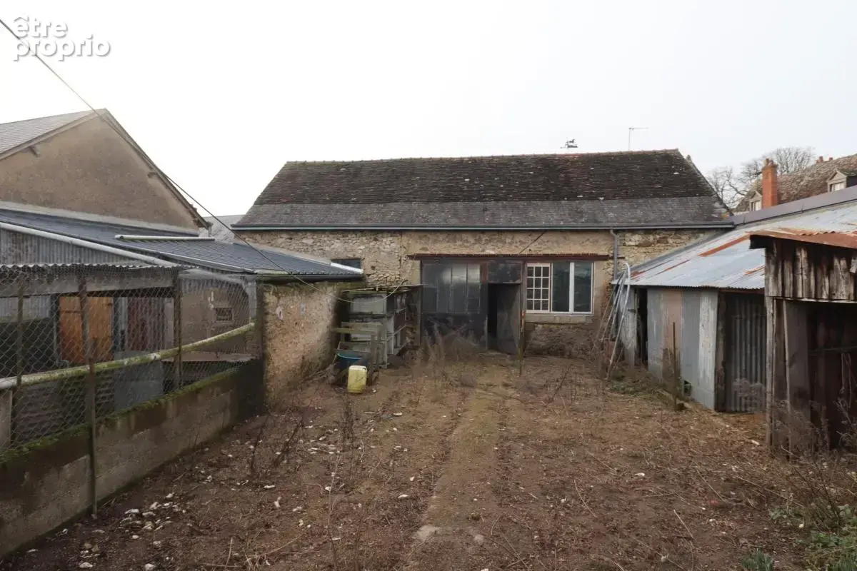 Maison de bourg à  réhabiliter - photo 1