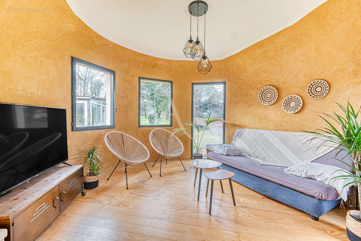 Maison à DOUE-LA-FONTAINE