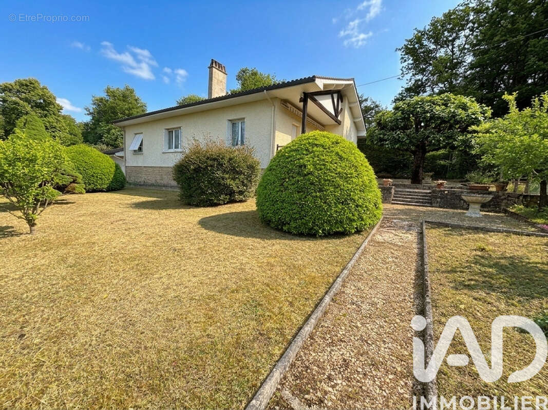 Maison 101 m² à Sarlat-La-Caneda  - photo 3