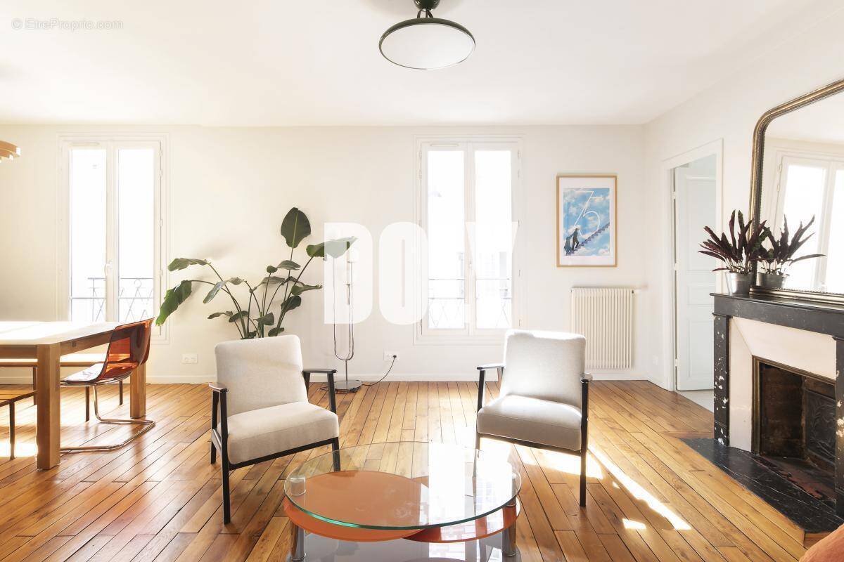 Appartement à PARIS-18E
