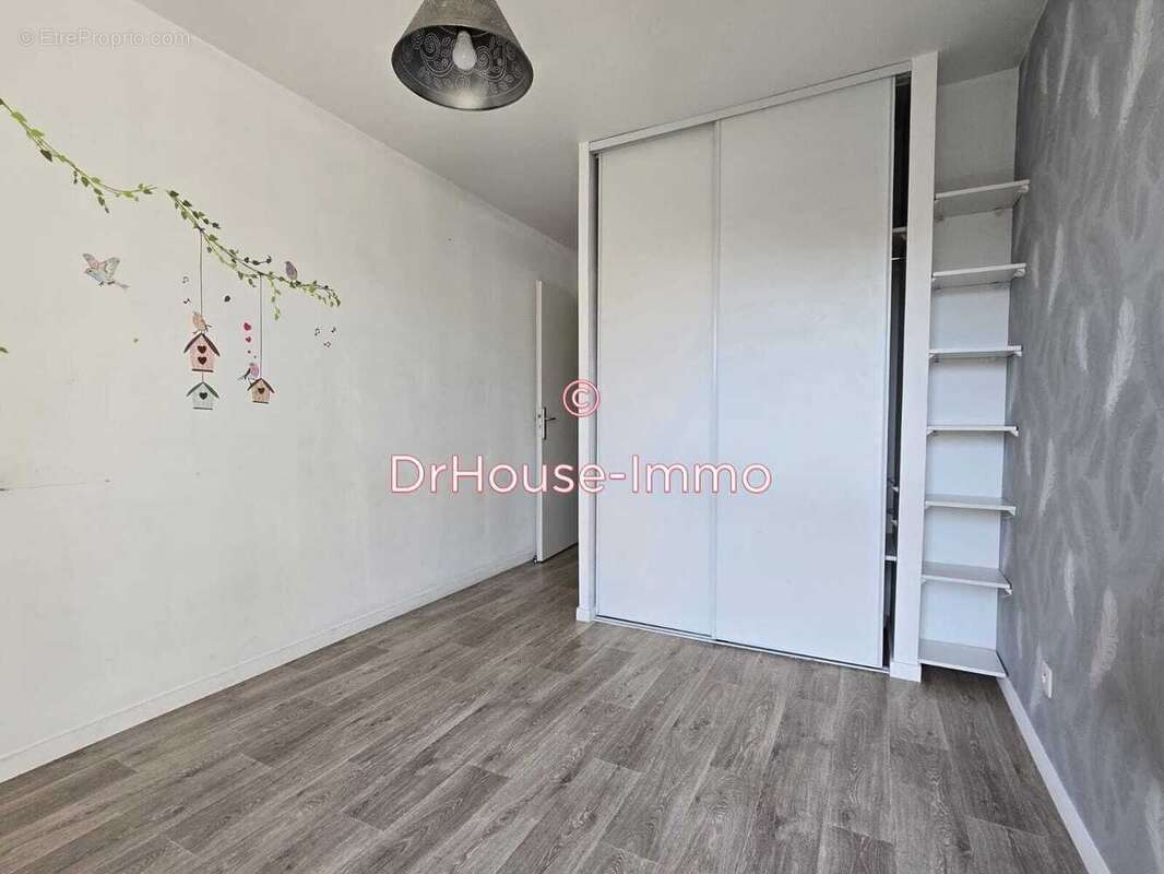 Appartement à GENNEVILLIERS
