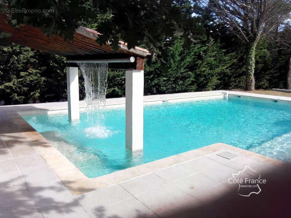 Maison à CAUMONT-SUR-DURANCE