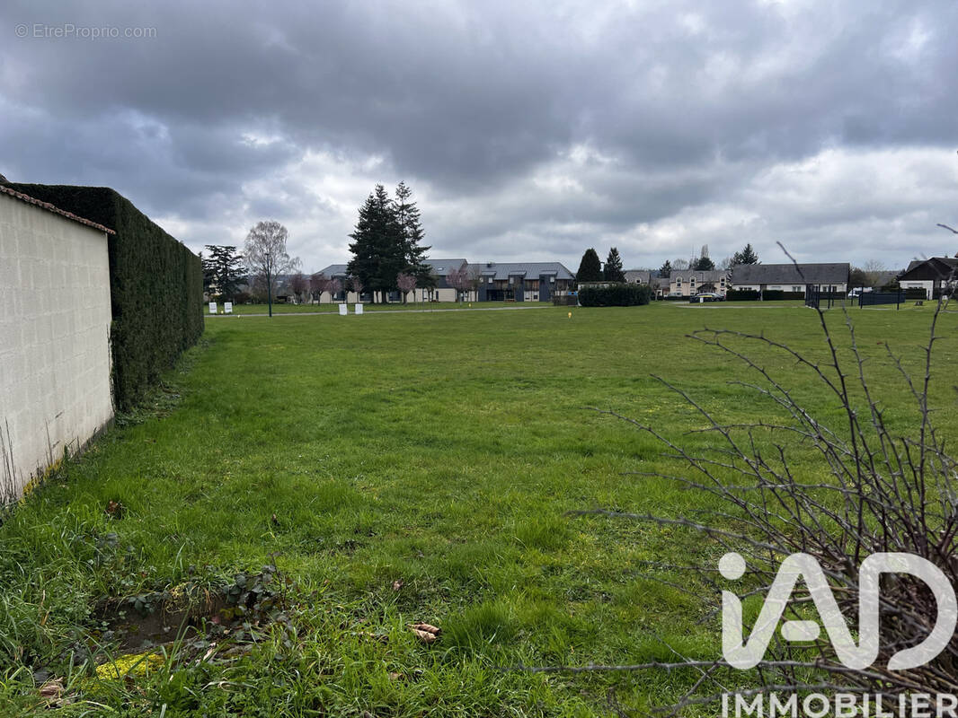 Photo 1 - Terrain à RUGLES