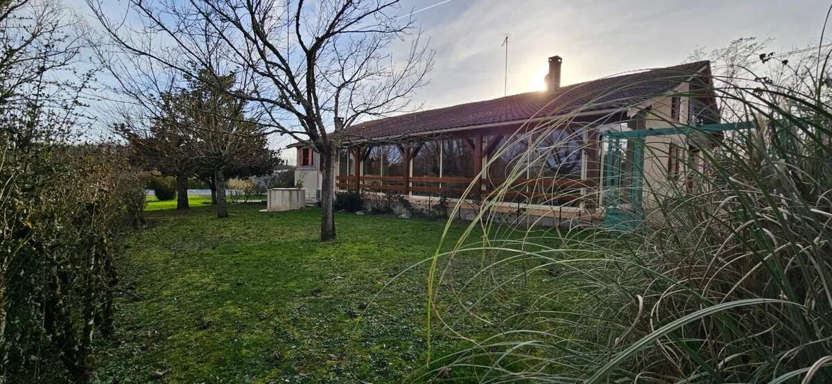 Maison à SAINT-PARDOUX-ISAAC