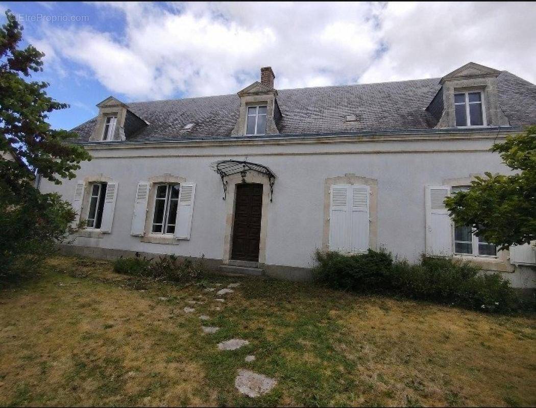 Maison à ROEZE-SUR-SARTHE